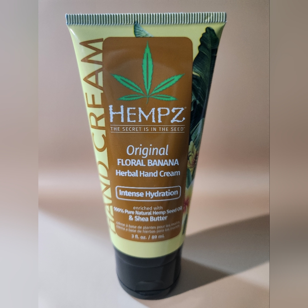 Hempz Original Floral Banana Herbal Hand Cream Intense Hydration - 3oz